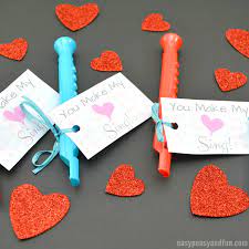 This free printable teacher valentine's day card will make your kid's favorite educator smile! You Make My Heart Sing Valentines Card From Teacher To Students Easy Peasy And Fun