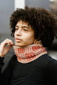 Ravelry: Checkmate Knit Cowl pattern by Lauren McElroy