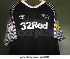 Wayne rooney's side are looking toward the summer transfer window after narrowly avoiding. Derby County Fc Official Replica Kit Showing The Wayne Rooney Number 32 Shirt With Sponsors 32 Red Also Skybet Championship Logos Stock Photo Alamy