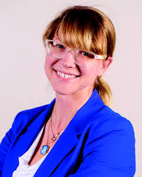 Non-equilibrium assembly of microtubules: from molecules to autonomous  chemical robots