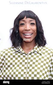 Suzanne delaurentiis hi-res stock photography and images