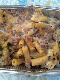 Deliziosa variante della classica pasta al forno; Pasta Al Forno Con Besciamella E Salsiccia Isaincucina