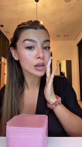 Alexa Paradiso's Instagram, Twitter & Facebook