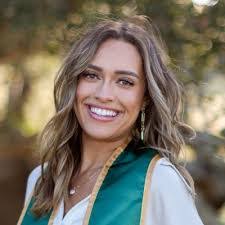 Abby Whorton's Instagram, Twitter & Facebook