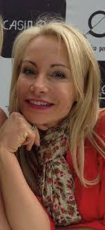 Sharon Yates's Instagram, Twitter & Facebook