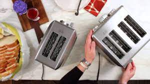 Cuisinart 4 Slice And 2 Slice Toaster Demo Cpt 620 640 Youtube This design helps in lowering the bread slowly when you press cookwared reviews is a website run by two roommates, colin matthews and samantha brooks. cuisinart 4 slice and 2 slice toaster demo cpt 620 640