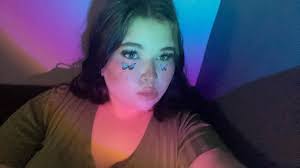 Hey I'm Damien, I am 16 and looking to make some friends. Please don't ask  me for pictures of my face