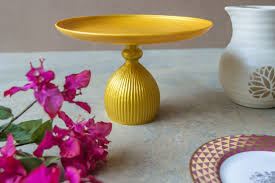 To see how i used this technique on a dollar store pot, click here! Diy Ideas To Make Your Cake Stand Beautiful Homes