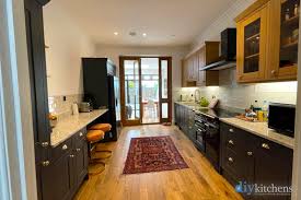 As scotland's largest city, and the third largest city in the united kingdom, glasgow has the diverse range of jobs found in glasgow are reflected in both its rich variety of cultural pursuits and its famously friendly and cosmopolitan population. Inframe Real Kitchens