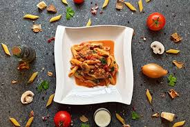 Pasta Alla Boscaiola Nudeln Nach Holzfallerart Rezept In 2020 Lebensmittel Essen Tomaten Sahne Sosse Getrocknete Steinpilze