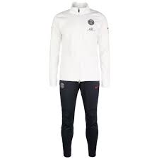 If you had to choose the most classically parisian neighborhood, this would be it. Nike Trainingsanzug Paris St Germain Dry Strike 2 Tlg Online Kaufen Otto