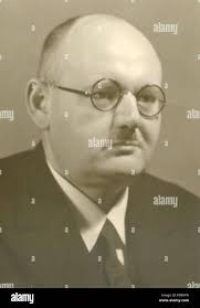 Weingart hi-res stock photography and images