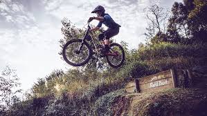 At first glance you might even mistake them for a pair of dress shorts. 5 Best Mountain Bike Shorts In 2021 Men S Women S Bike Shorts