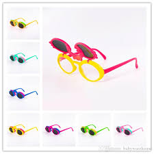 Hitta perfekta toddler glasses bilder och redaktionellt nyhetsbildmaterial hos getty images. 2021 2020 New Baby Girls Sunglasses Children Cartoon Cute Flip Sun Glasses Eyewear Summer Toddler Kids Bird Glasses Boys Girls Student Sunglasses From Babywarehouse 3 25 Dhgate Com