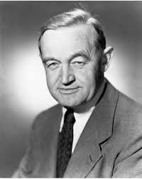 Cedric Gibbons, whose father hailed from Ireland was part of shaping the  Golden Age of Hollywood. During his time as Art Director: 🎭 Designed the  Oscar statuette in 1928 🏆 Won 11