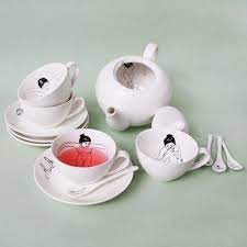 Undressed Teapot And Tea Set Designed By Esther Horchner Het Paradijs Tea Set Tea Pots Girls Tea Set