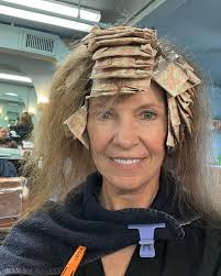 I'm getting all gussied up for some important shows at the Alabama beach  this week. Tomorrow we celebrate the Birthday of my good friend David  Kelley. David is a real fan of