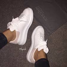 Alexander Mcqueen Spray Paints Oversized Sneakers Black And White Instagram Fiyarah Pinterest Carriefiter 90s Fashion Street Wear Street Style Alexander Mcqueen Oversized Sneakers Alexander Mcqueen Shoes Shoe Boots