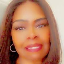 Capucine Holmes's Instagram, Twitter & Facebook