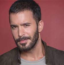 Barış arduç 2015 yılında derimod firmasının da reklam yüzü olarak; Baris Arduc Home Facebook