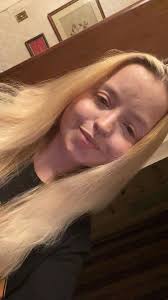 Hello everyone I'm a new friend My name is Stella I'm currently