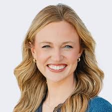 Wendy Muller's Instagram, Twitter & Facebook