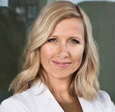 Andrea kiewel (née mathyssek, born 10 june 1965 in east berlin) is a german television presenter and former competitive swimmer. Andrea Kiewel Die Schwimmerin Im Fernsehgarten Bilder Fotos Welt
