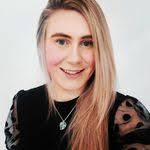 Lauri Browning's Instagram, Twitter & Facebook