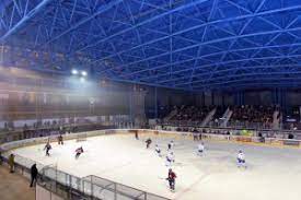 Stadio olimpico del ghiaccio (english: Stadio Olimpico Del Ghiaccio Se Am Cortina D Ampezzo