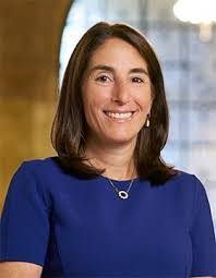 Diana Ryan's Instagram, Twitter & Facebook