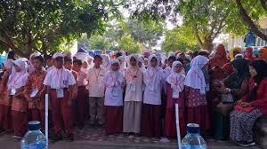 Banyak anak stan yang meninggalkan ptn ternama hanya untuk bersekolah di stan? Https Aceh Tribunnews Com 2020 12 26 16 Tahun Tsunami Aceh Saat Kawanan Burung Hitam Terbang Dari Arah Laut Https Cdn 2 Tstatic Net Aceh Foto Bank Images Ainal Mardhiah Dosen Uin 3 Jpg Ainal Mardhiah S Ag M Ag Dosen Tetap Fakultas Tarbiyah