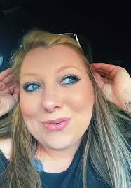 Heather Cordell's Instagram, Twitter & Facebook