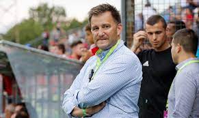 Then click a match to see the details. Sascha Ruefer Schweizer Kommentator Verwechselt Spanien Und Portugal Bei Wm 2018 Minutenlang Express De