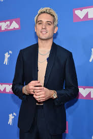 Richard devon.gif 320 × 240; Celebrities Who Don T Use Birth Names Celebs With Stage Names