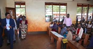 Image result for picha ya MAJALIWA ATEMBELEA KAMBI YA WAKIMBIZI YA NDUTA WILAYANI KIBONDO