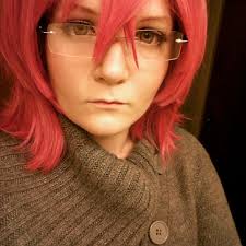 Does anyone know from which makeup kit are these eyes from? I also noticed  eyes like this but red, thought they were from the same kit.