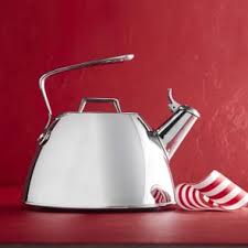 When you hear the whistle, simply lift the oxo good grips® uplift tea kettle by its handle and the spout opens automatically! Oxo Uplift Tea Kettle Williams Sonoma