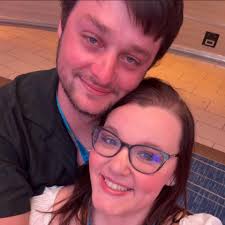 Anyone receive a package that is not there today? Mill road