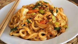 Nouilles Udon Sautees Au Poulet Recette Facile Et Rapide A Preparer Cooking With Morgane Youtube En 2021 Nouilles Udon Recette Wok Poulet Udon Recette