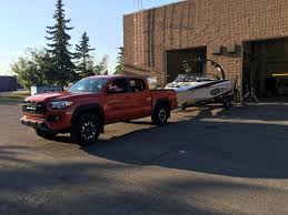 Towing capacity, sometimes called maximum towing capacity, is the maximum allowable weight that a vehicle can tow. Toyota Tacoma Towing Capacity How Much Can A Tacoma Pull Empyre Off Road