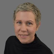 Ellie Bowen's Instagram, Twitter & Facebook