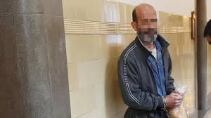 Szilágyi péter azóta sem tett vallomást, egy szót sem hajlandó mondani. Tok Jo Hely A Borton Firkalta Fel A Falra Szilagyi Istvan Fia Megdobbento Reszletek Hirmagazin Eu