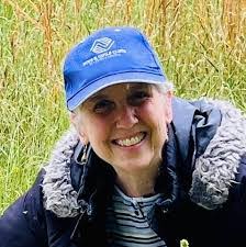 Stacey Carden's Instagram, Twitter & Facebook