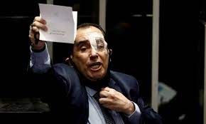 Senador afirma que presidente pôde se opor à divulgação da ligação entre eles que abriu nova crise entre poderes. Jrg0qnnrlsfv M