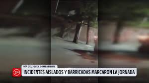 From la resistence del universo by a full cosmic sound. Incidentes Aislados Se Registraron En El Dia Del Joven Combatiente 24 Horas Tvn Chile Youtube
