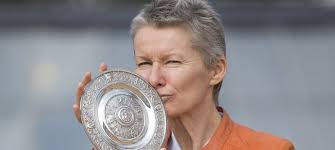 She played a serve and volley game, an increasingly rare style of play among women during her career. Jana Novotna 49 A Jeji Posledni Rozhovor O Triumfu I Slavne Prohre Ve Finale Wimbledonu Blesk Sport