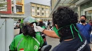 Daftar alamat dan telepon kantor gojek seluruh indonesia sbb : Video Melihat Posko Aman J3k Gojek Di Bekasi Driver Ojol Tidak Bisa Narik Jika Belum Ke Posko Warta Kota