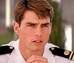 During the filming of A Few Good Men, Kevin Pollak noticed that Tom Cruise  had a peculiar habit: he used a comically oversized pen to annotate his  scripts. Pollak told The Sun, “