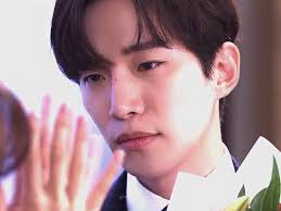 Empleado no sabe que era su jefe en King the Land