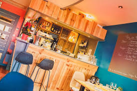 Dans le village celte d'olonne, les romains créèrent un port à des fins commerçantes tout en construisant, à quelques pas de là, un castrum militaire qui deviendra la chaume. Le Vintage Votre Pause Evasion Le Vintage Bar Brasserie